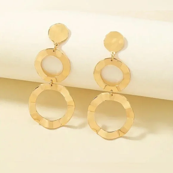 18k Gold Plated Circle Dangle Earrings - Picture 3 of 3